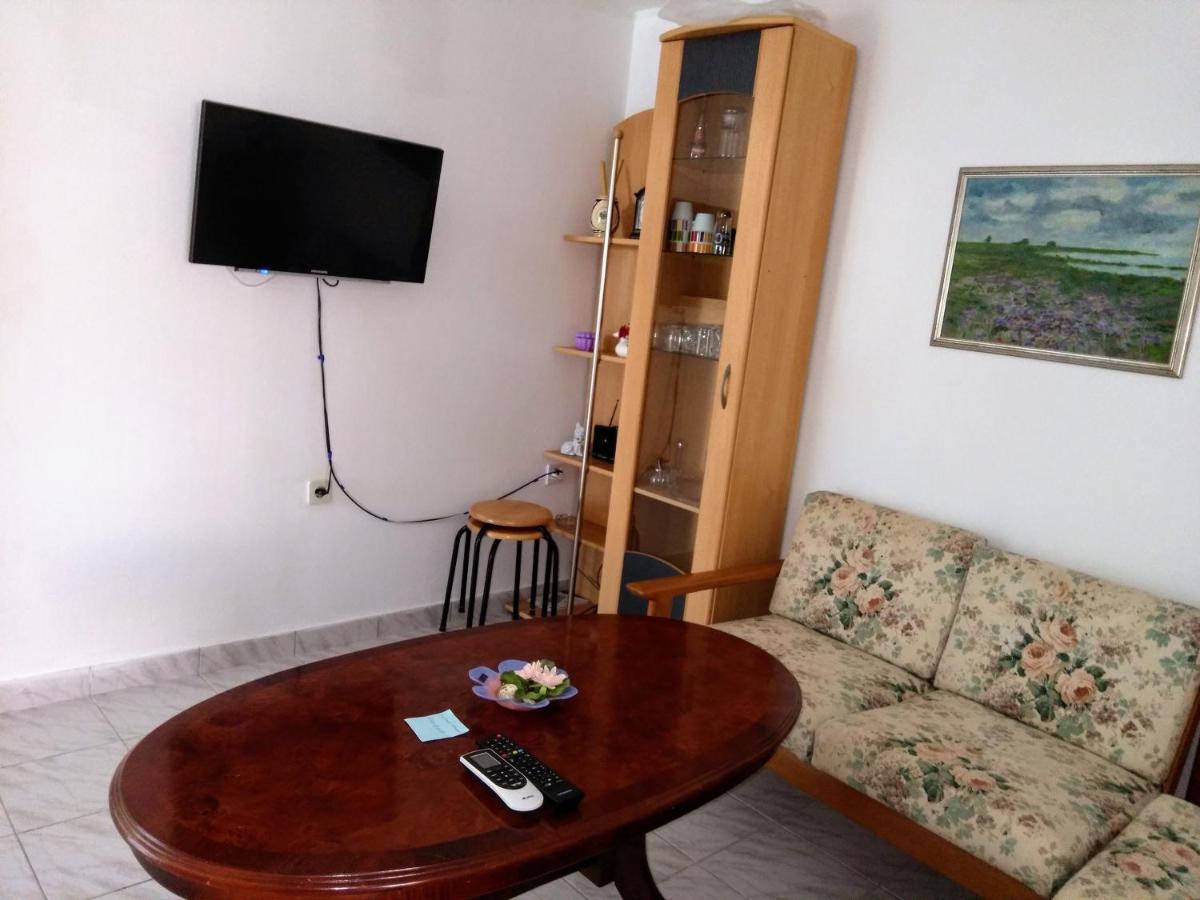 Apartmani Korade Vir Exterior photo